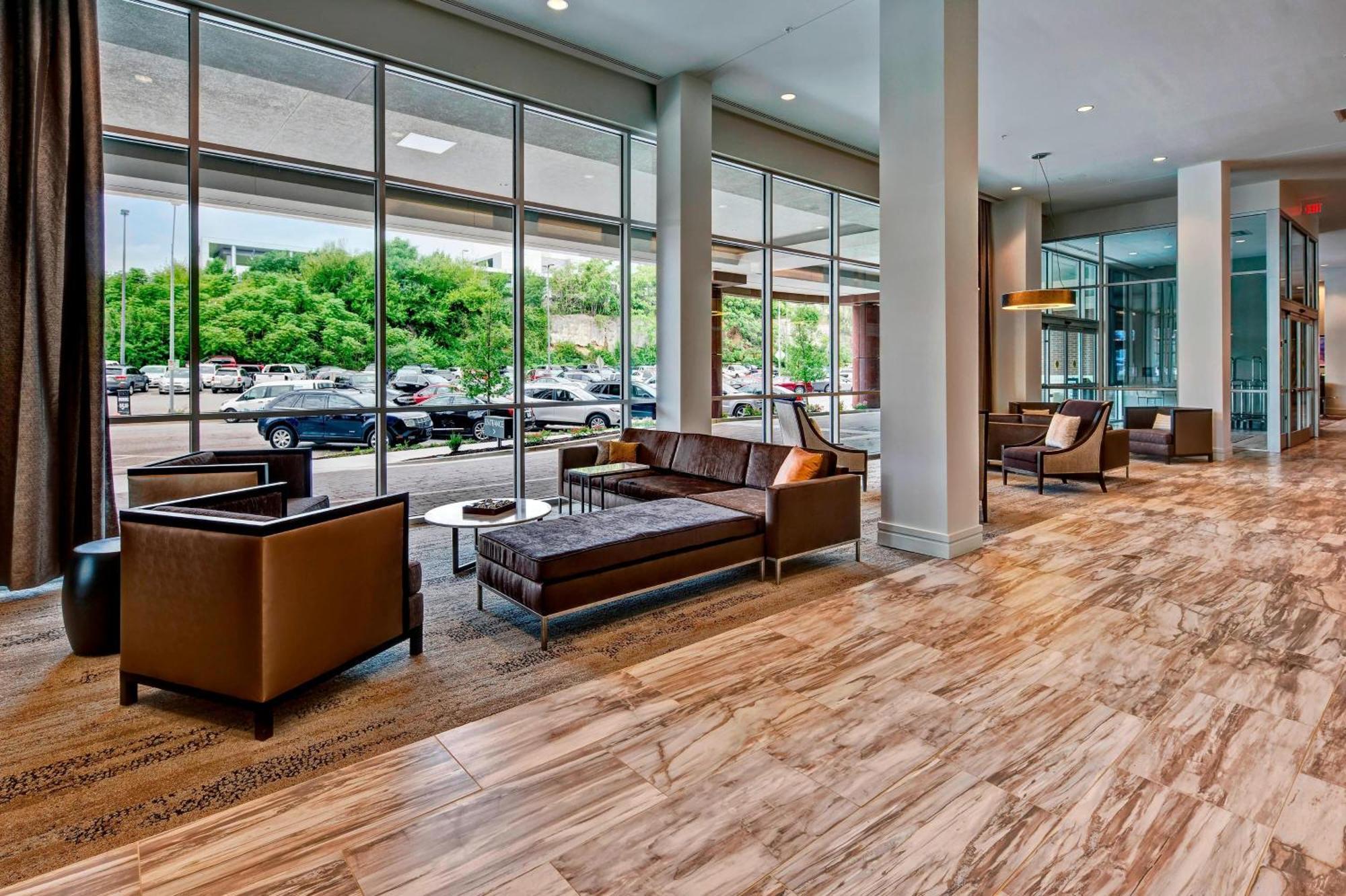 Courtyard By Marriott Kansas City Downtown/Convention Center Exterior photo