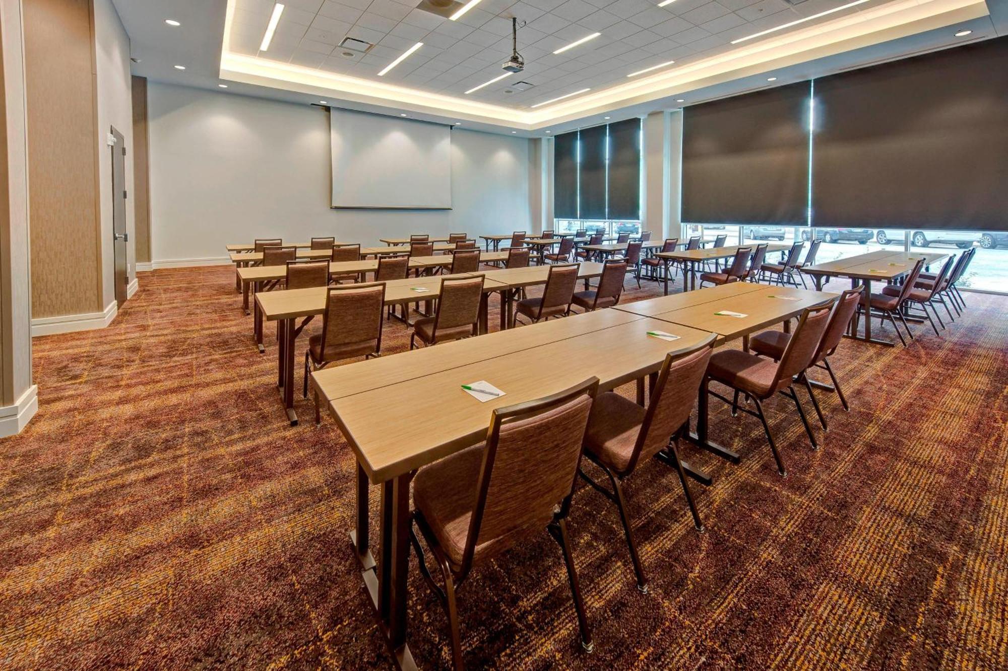 Courtyard By Marriott Kansas City Downtown/Convention Center Exterior photo