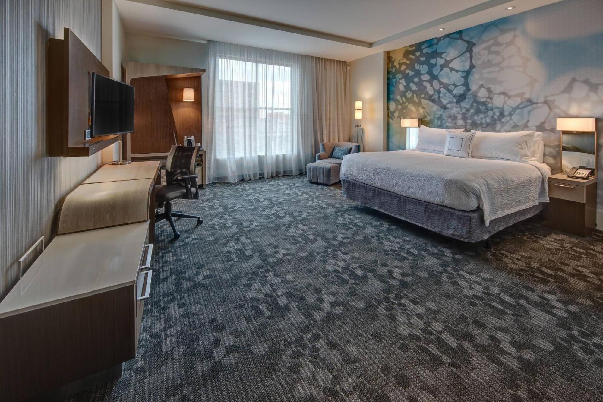 Courtyard By Marriott Kansas City Downtown/Convention Center Exterior photo